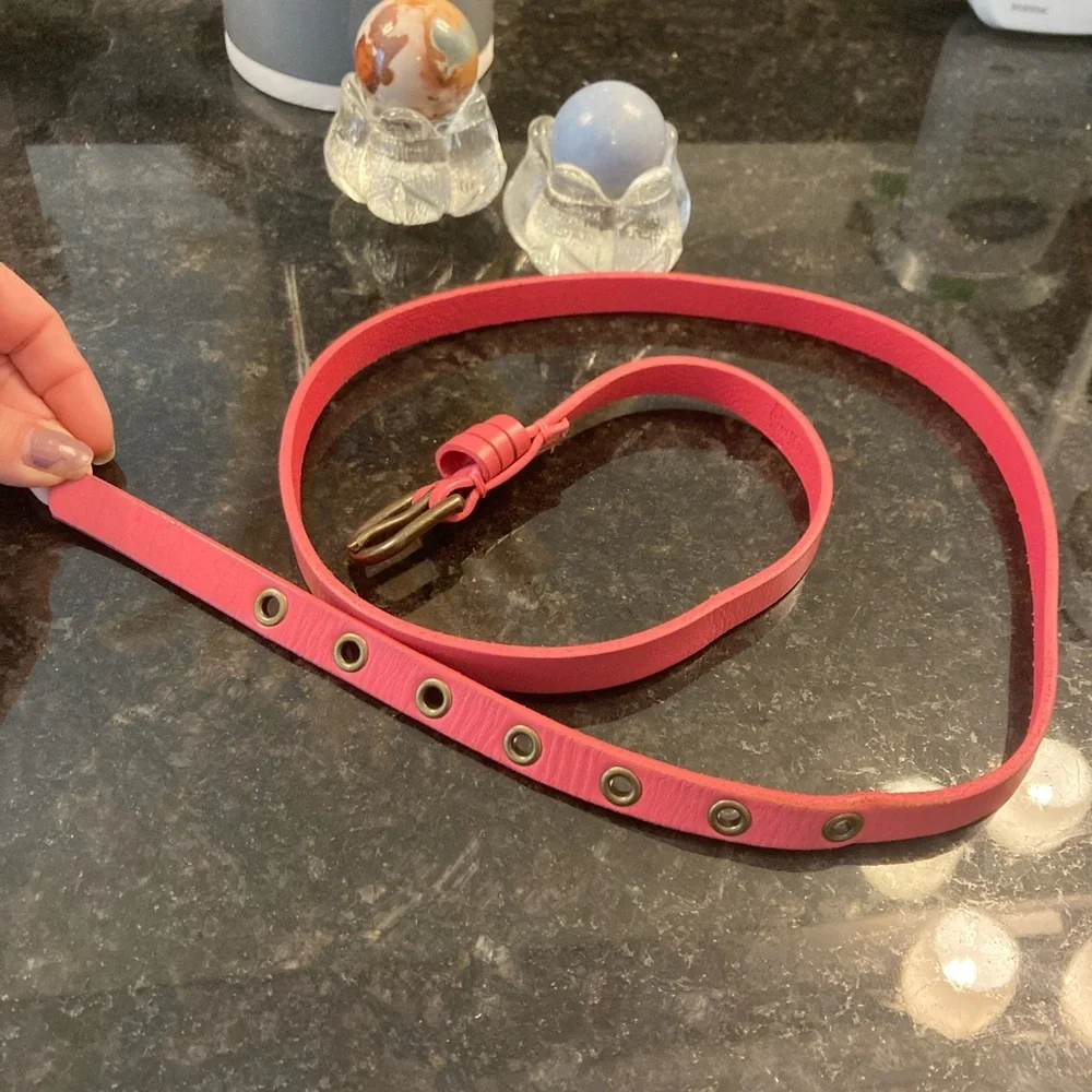 AEO American Eagle Outfitters Salmon Pink Genuine Leather Skinny Belt size large